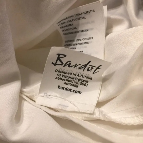 Bardot Revolve White Spiral Lace Dress A wavy lace overlay - Picture 11 of 14